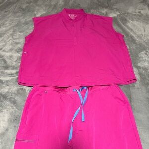 Figs Zamora Jogger pants size 2XL TALL and Rafaela top 2XL. Smoke free home.